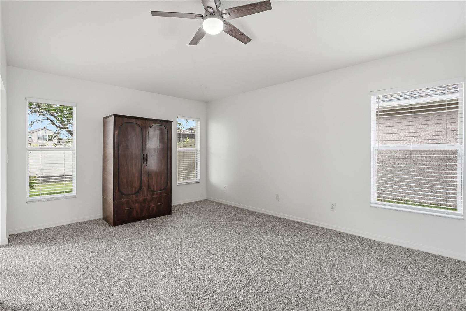 IVY LAKE ESTATES - Residential