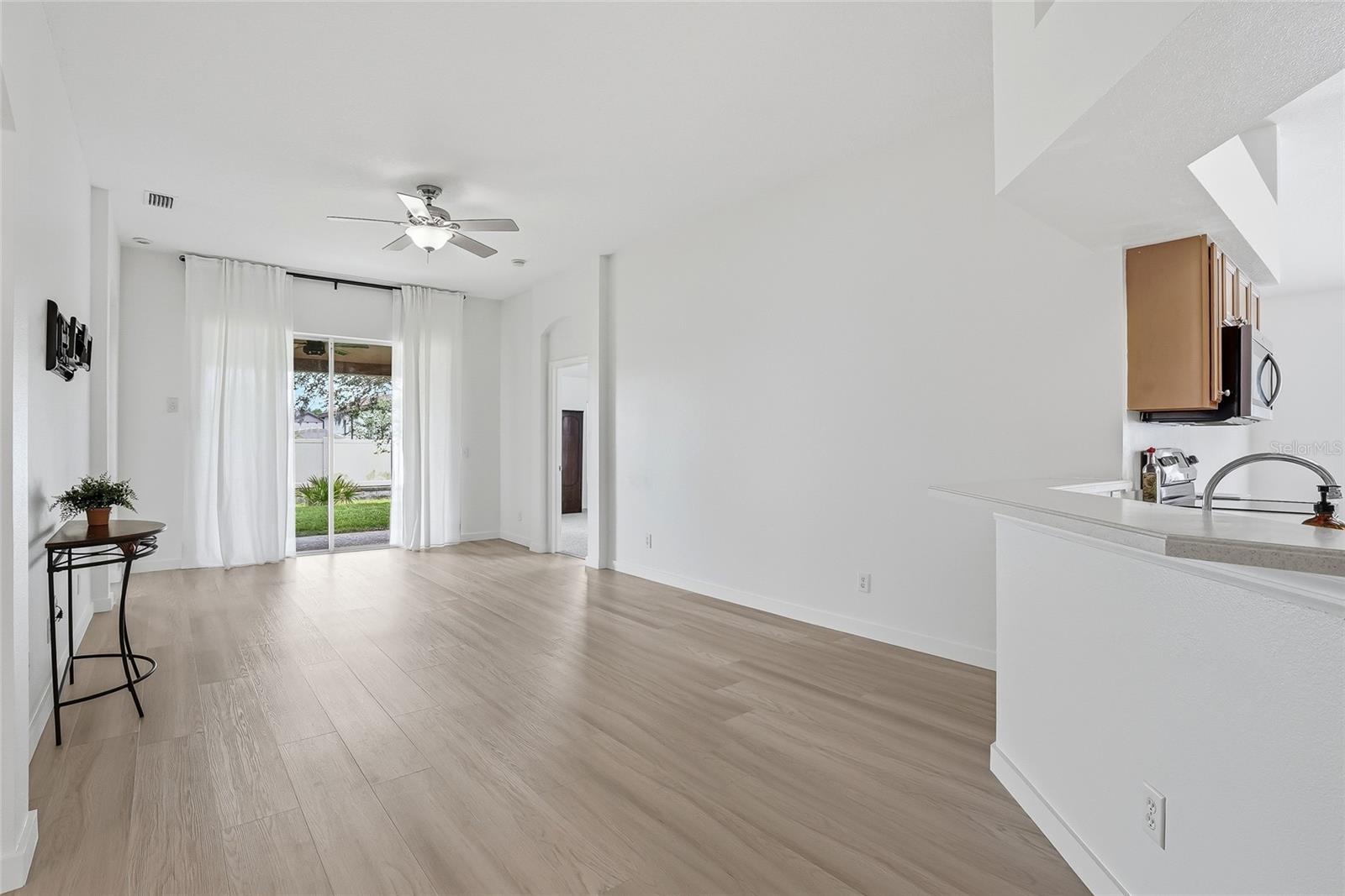 IVY LAKE ESTATES - Residential