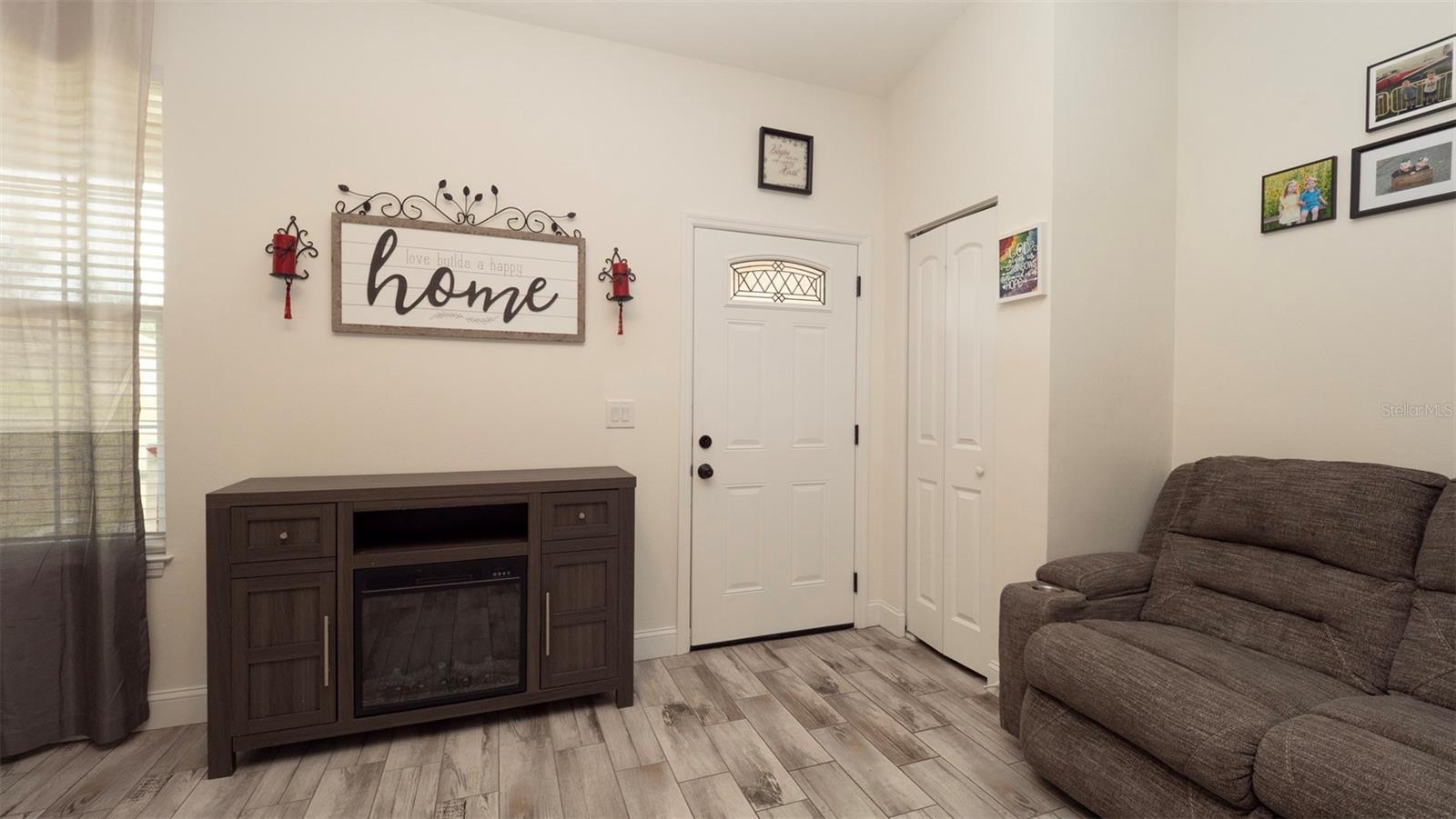 12458 FISH COVE DRIVE