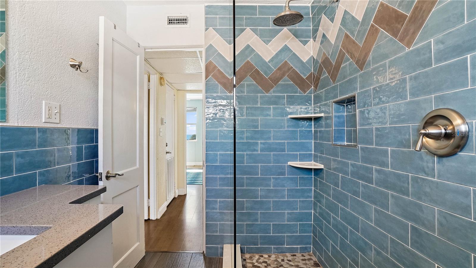 FRIENDLY NATIVE BEACH RESORT - Residential