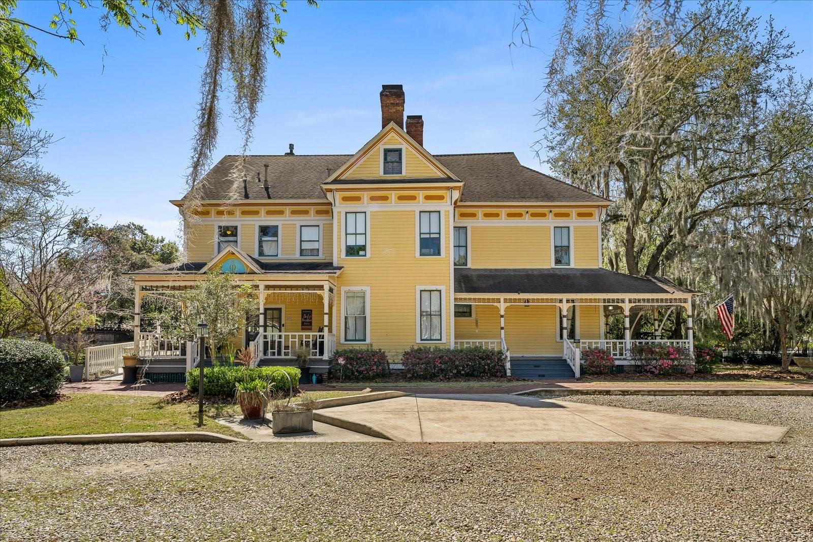 221 SE 7TH STREET