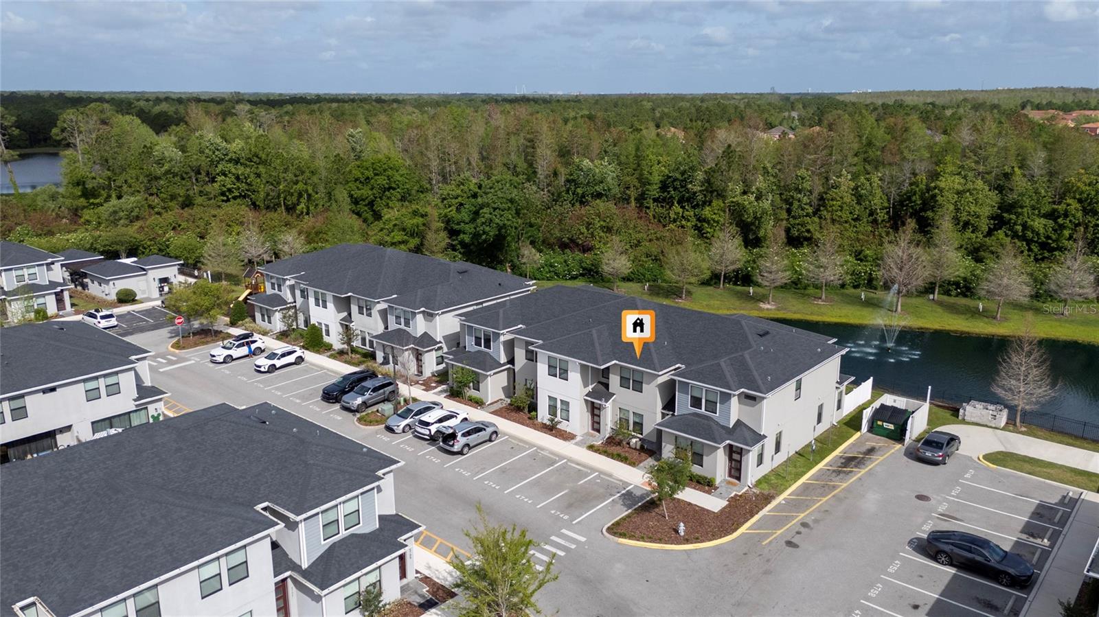 TERRA ESMERALDA TWNHMS - Residential