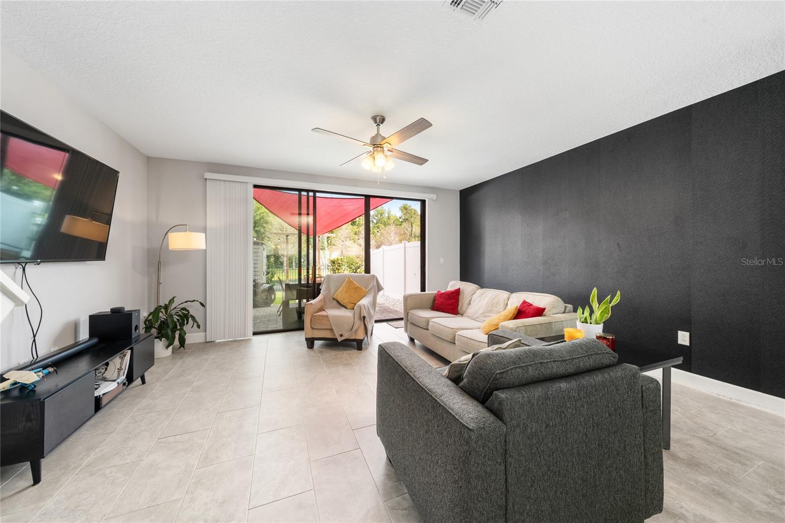 TERRA ESMERALDA TWNHMS - Residential