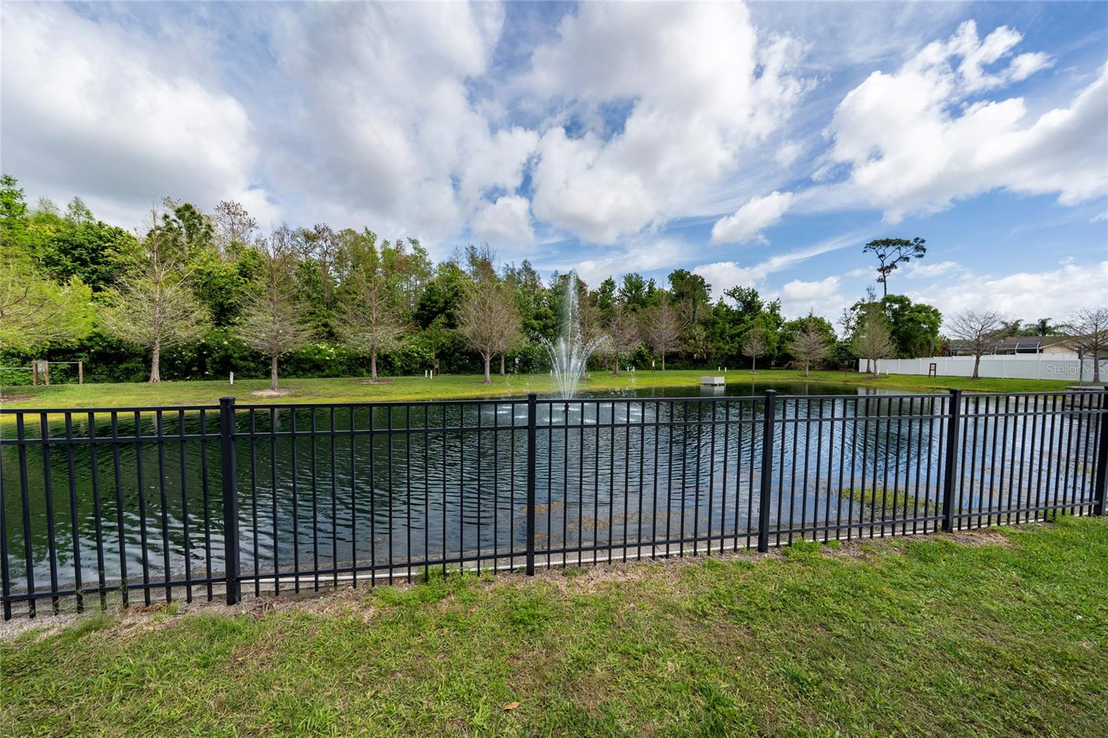 TERRA ESMERALDA TWNHMS - Residential