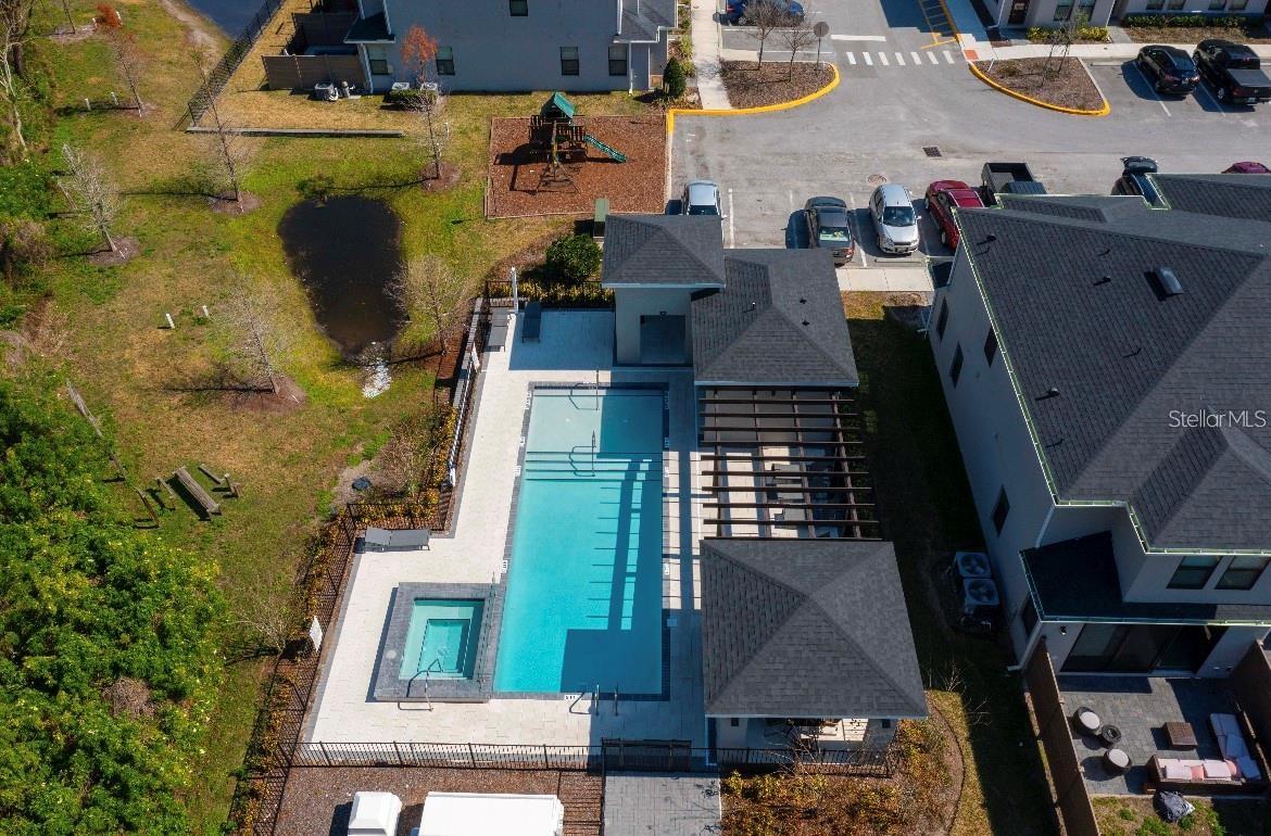 TERRA ESMERALDA TWNHMS - Residential