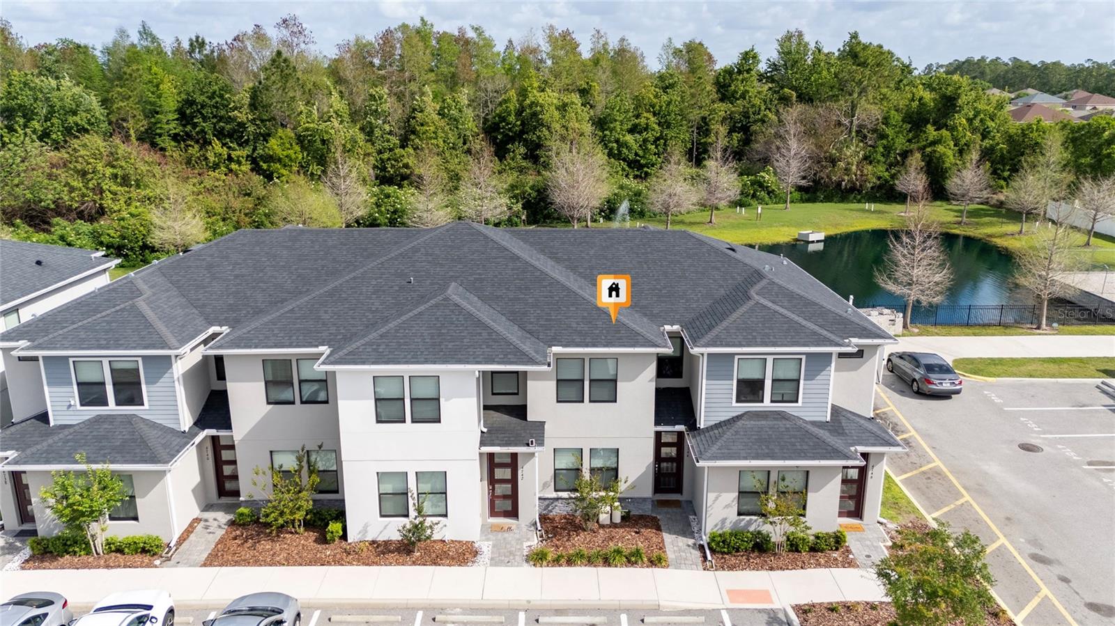 TERRA ESMERALDA TWNHMS - Residential