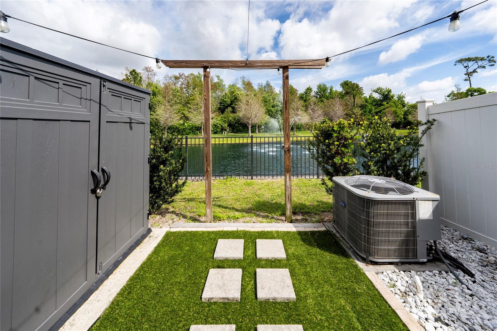 TERRA ESMERALDA TWNHMS - Residential