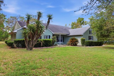 Photo of 1852 W Ivorywood Drive, Beverly Hills, FL 34465 (MLS # OM714788)