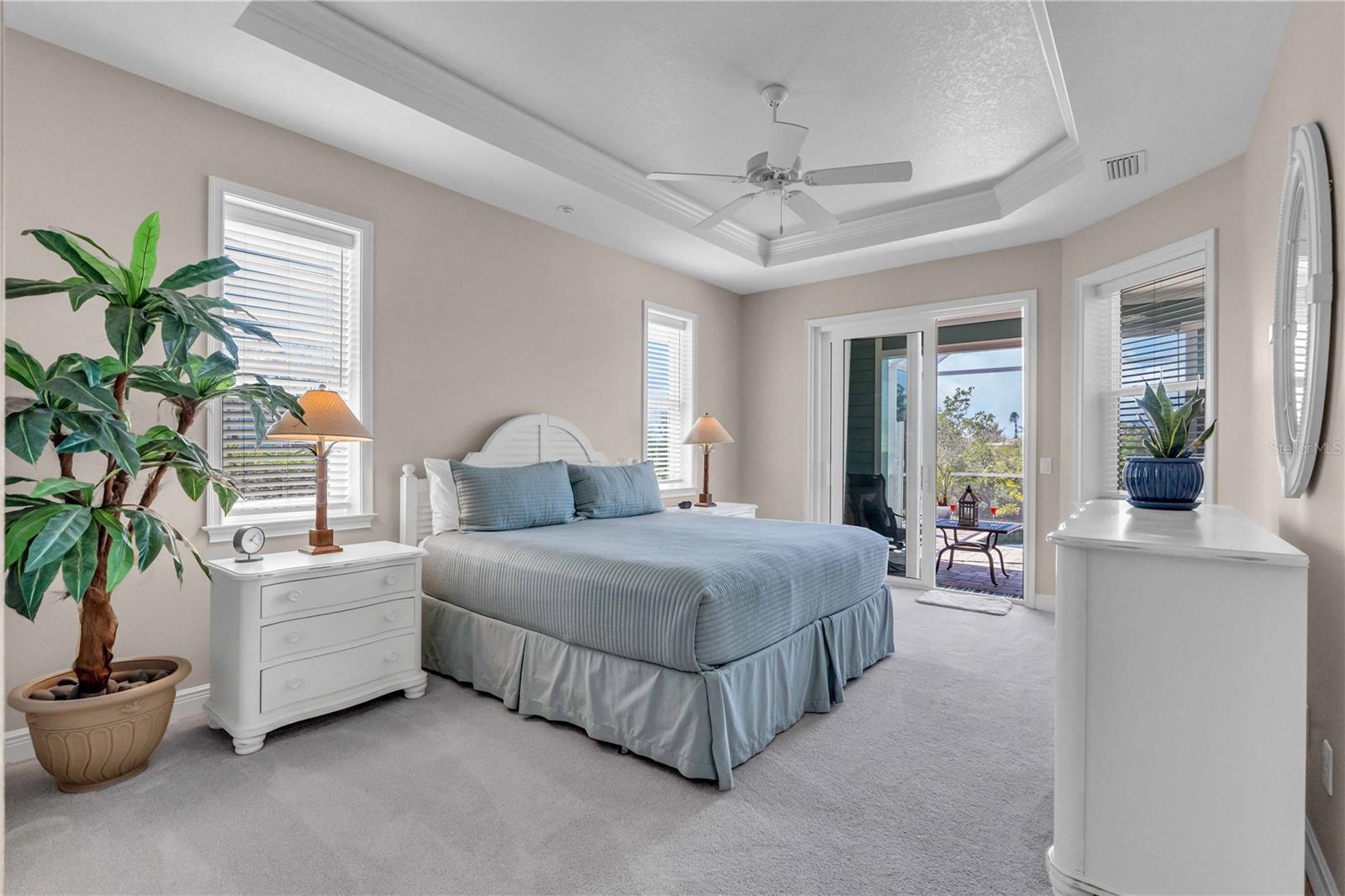 COTTAGES OF CURRY CREEK - Residential Lease