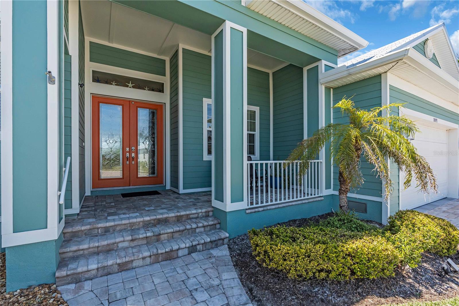COTTAGES OF CURRY CREEK - Residential Lease