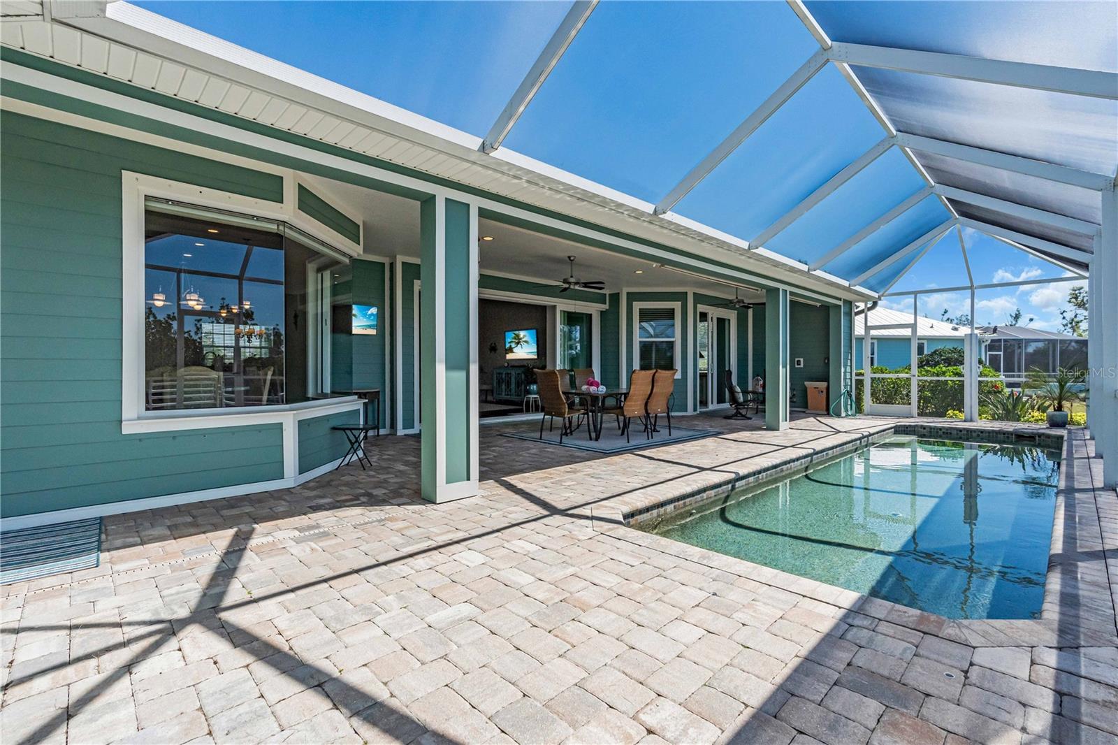 COTTAGES OF CURRY CREEK - Residential Lease