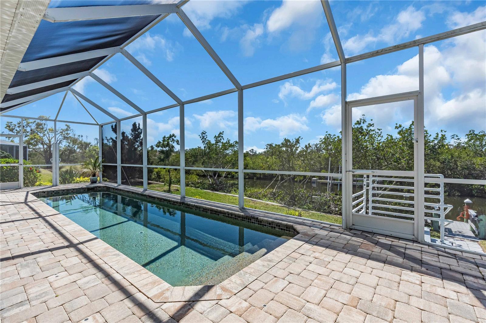 COTTAGES OF CURRY CREEK - Residential Lease