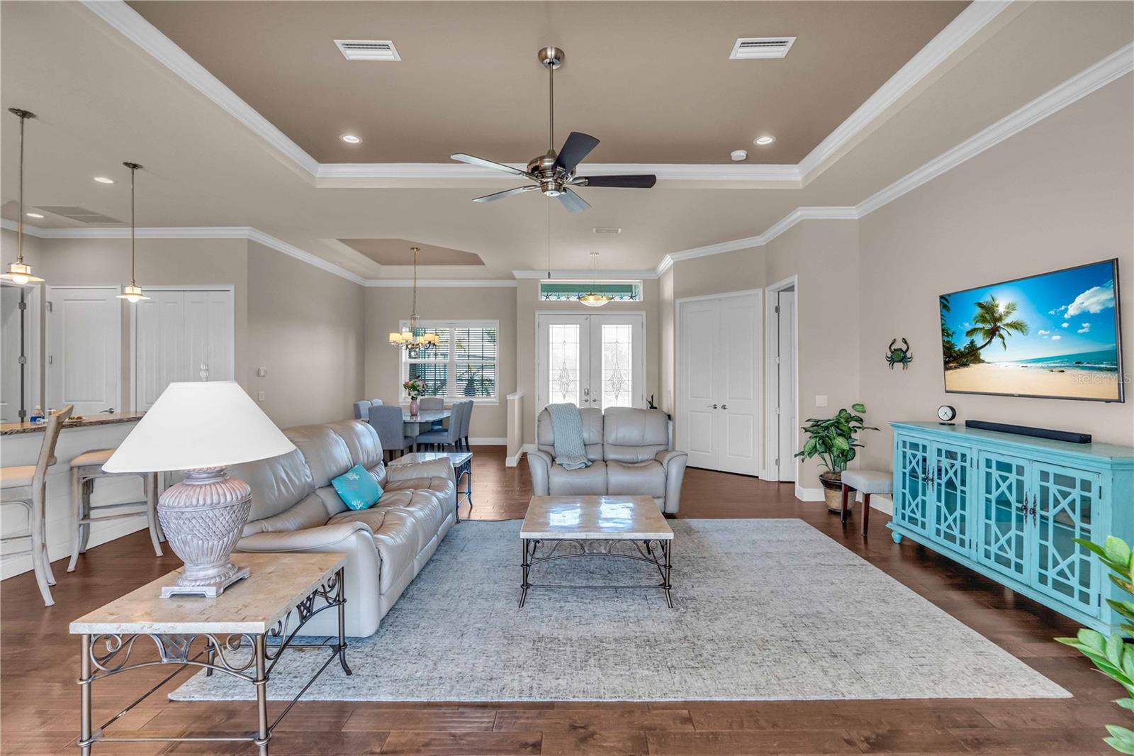 COTTAGES OF CURRY CREEK - Residential Lease