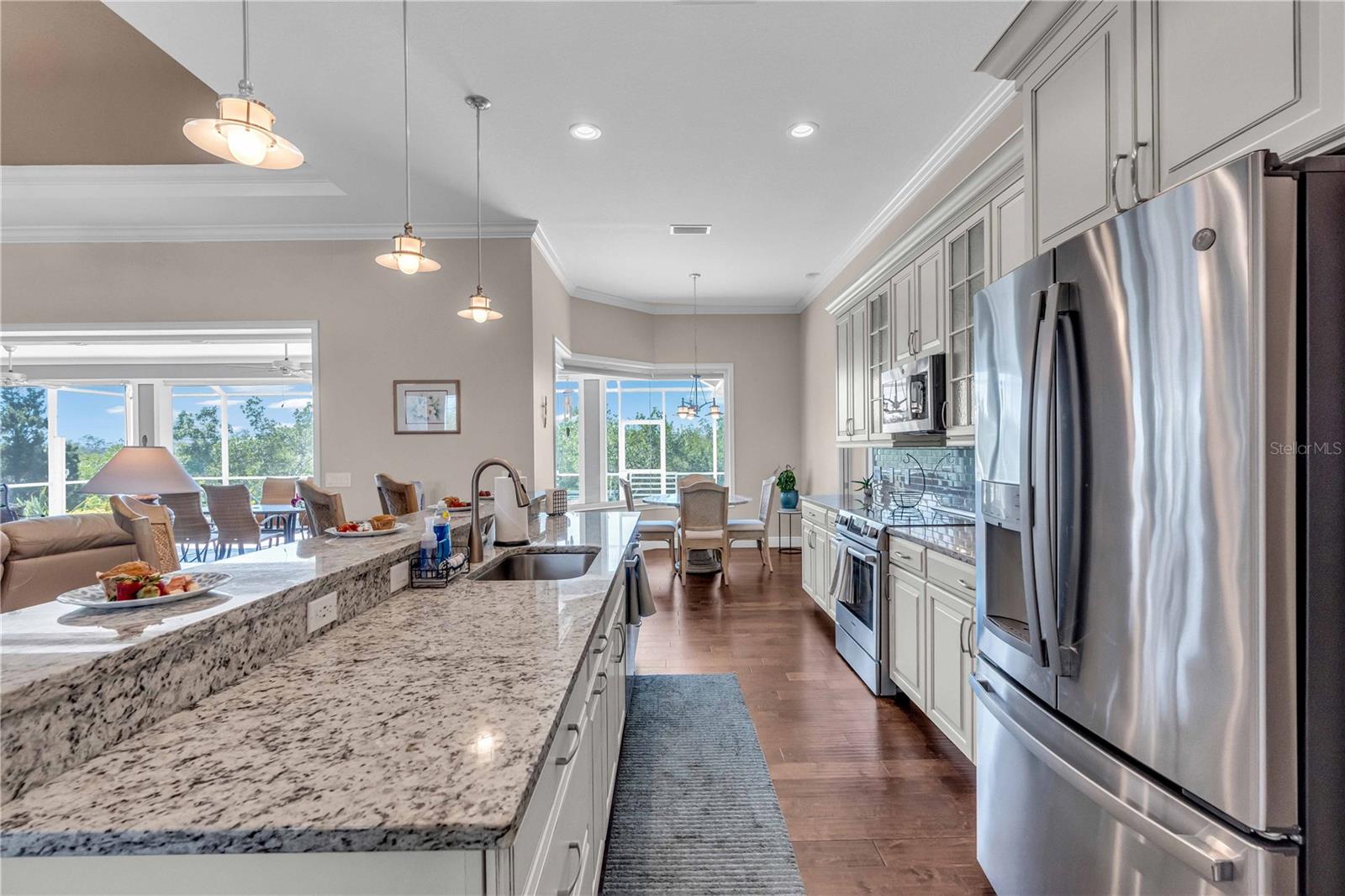 COTTAGES OF CURRY CREEK - Residential Lease