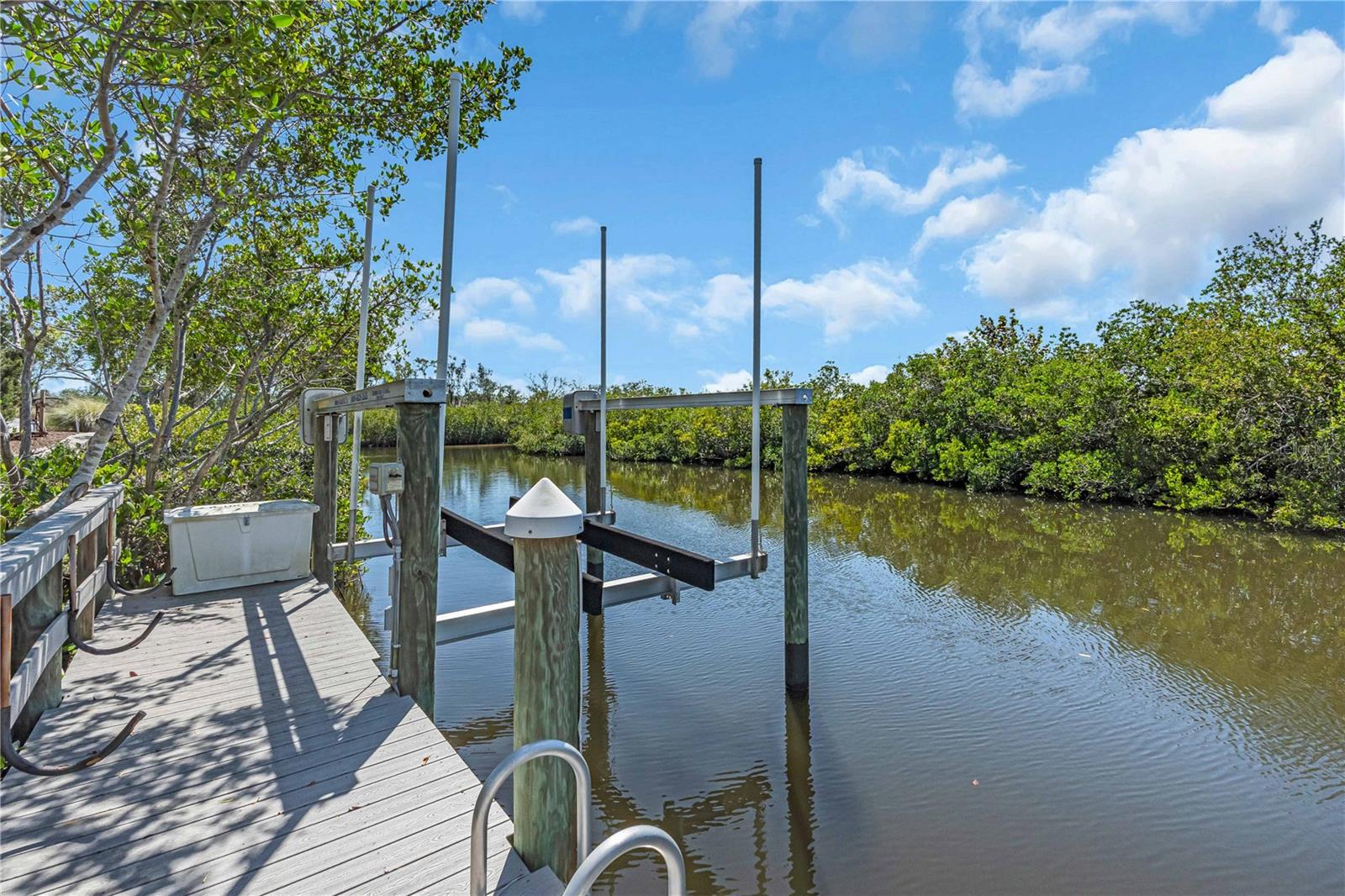 COTTAGES OF CURRY CREEK - Residential Lease