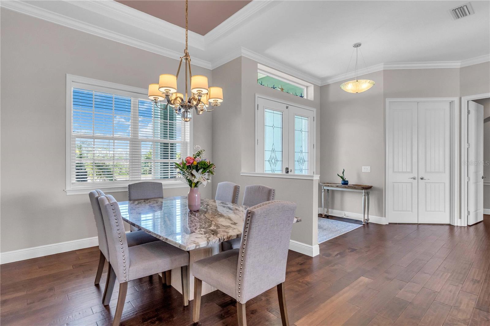 COTTAGES OF CURRY CREEK - Residential Lease
