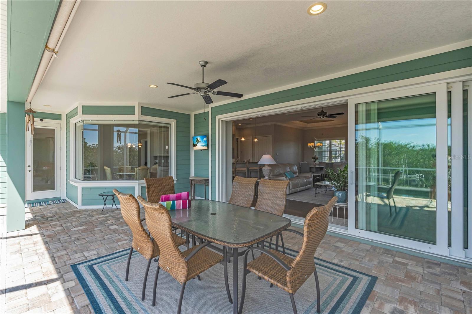 COTTAGES OF CURRY CREEK - Residential Lease
