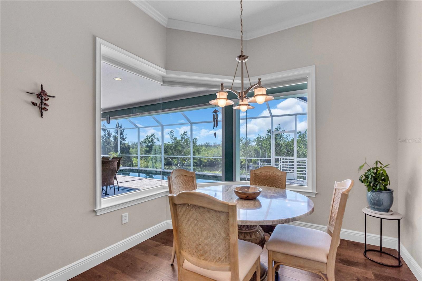 COTTAGES OF CURRY CREEK - Residential Lease