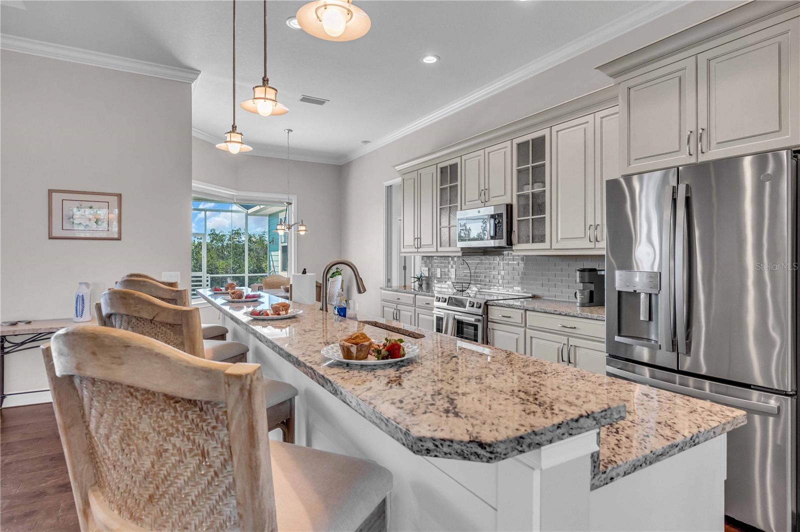 COTTAGES OF CURRY CREEK - Residential Lease