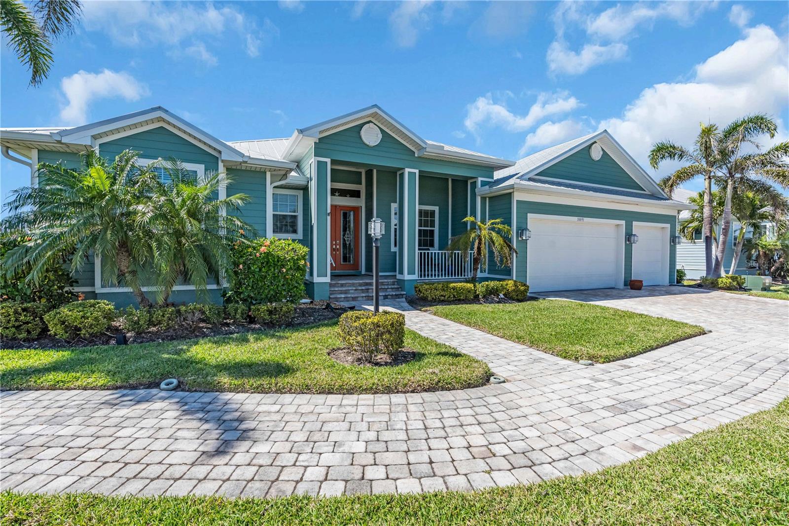COTTAGES OF CURRY CREEK - Residential Lease