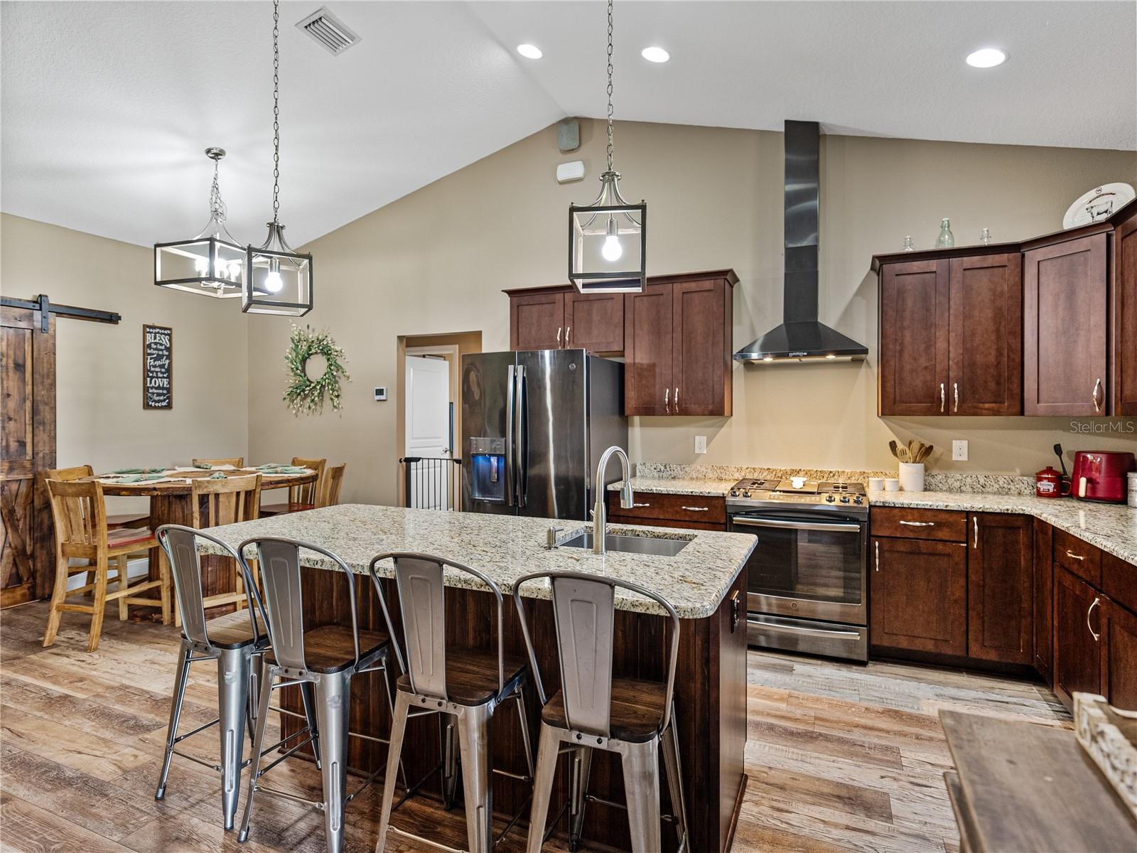 ACREAGE - Residential