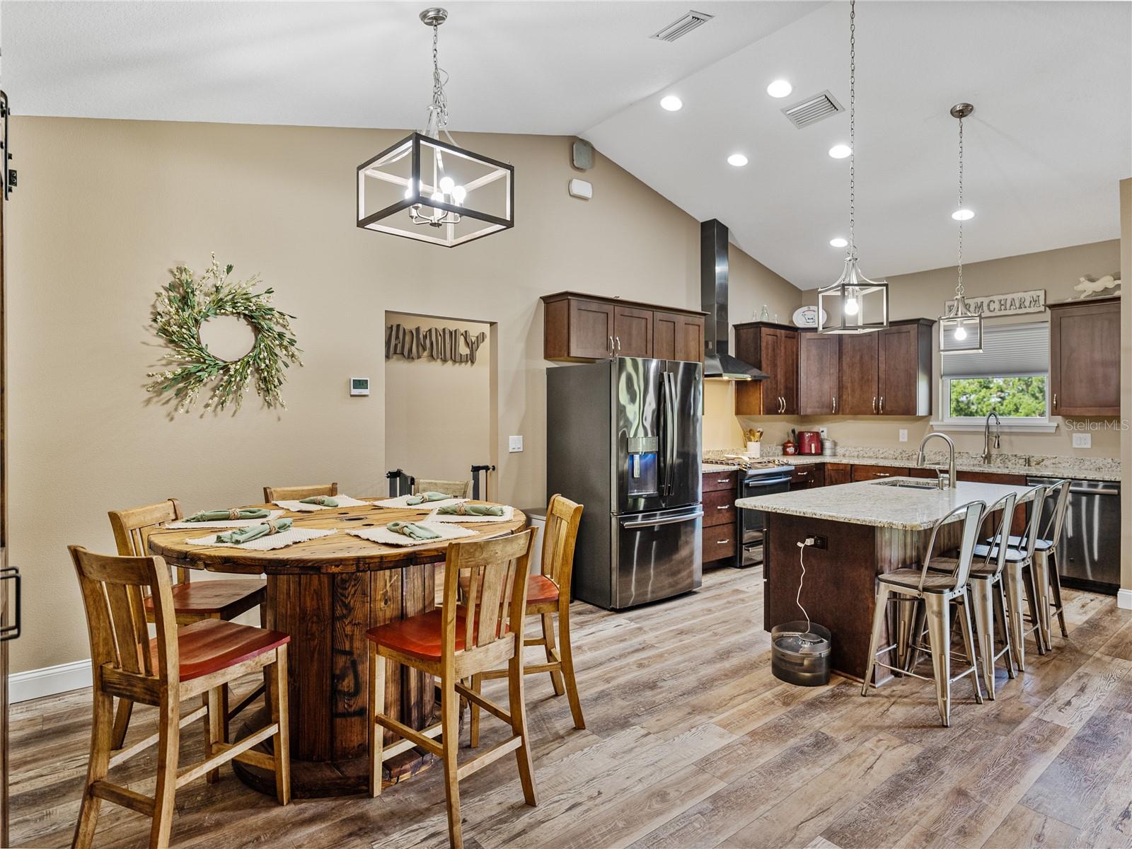 ACREAGE - Residential