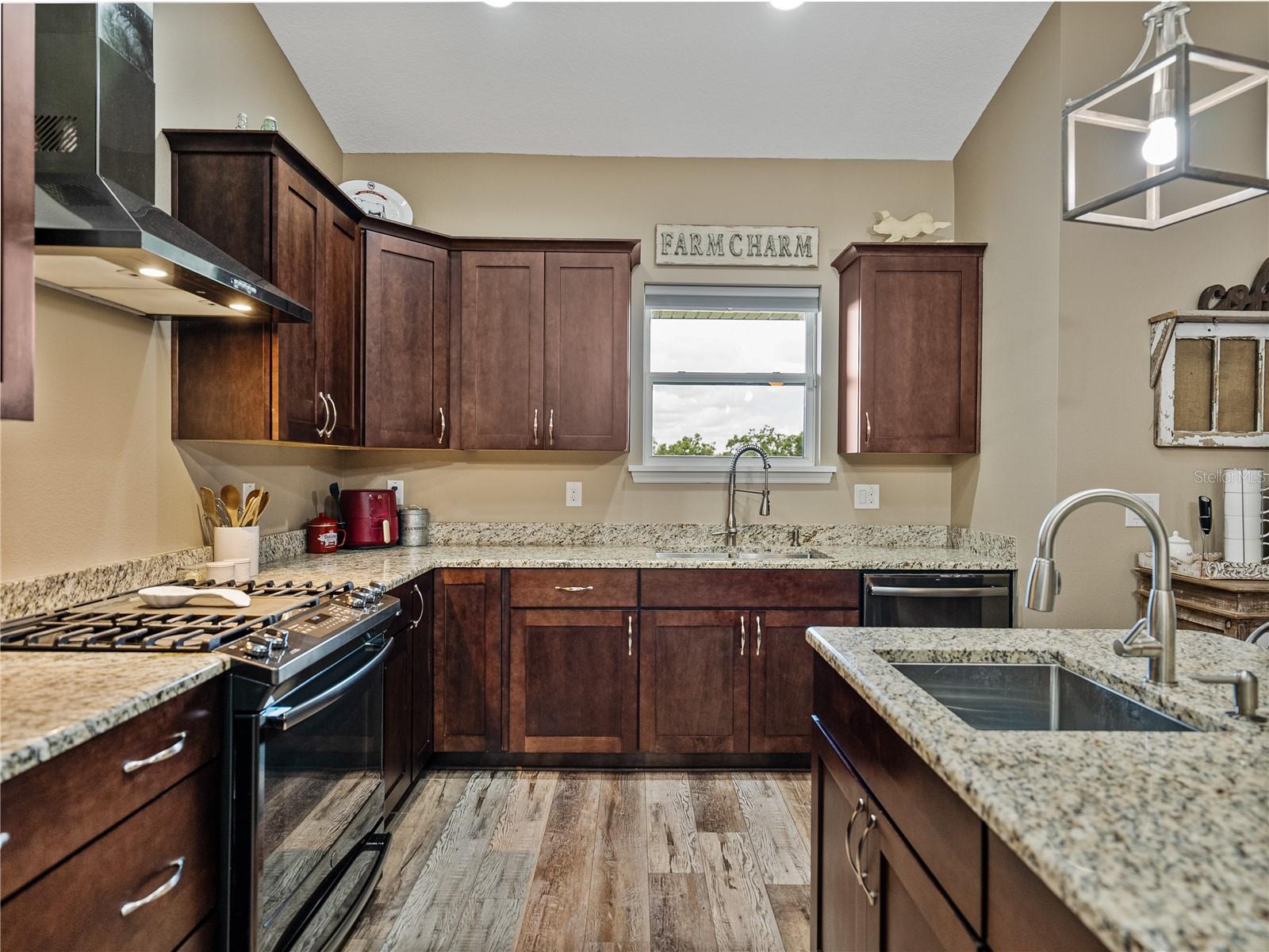 ACREAGE - Residential