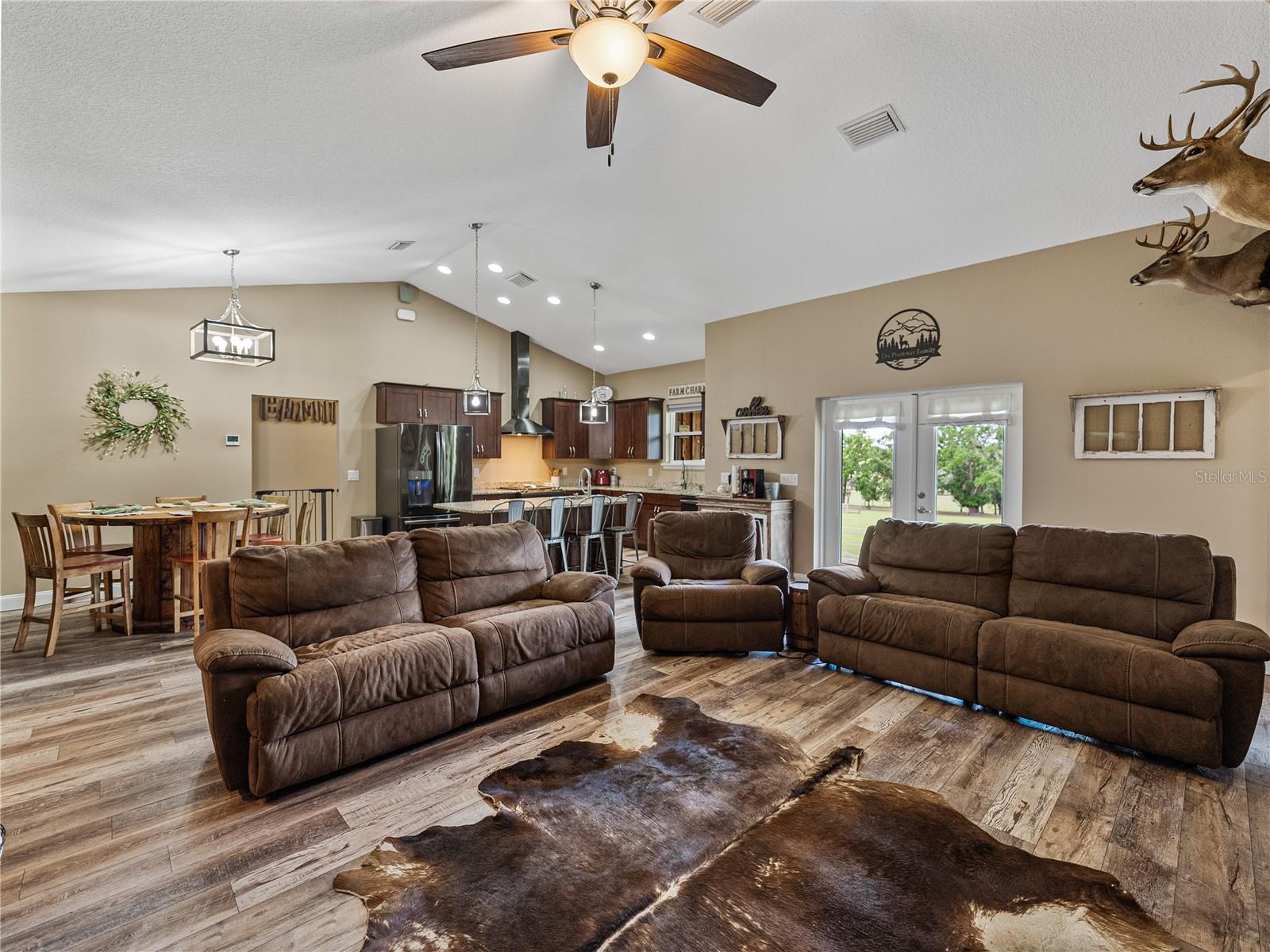 ACREAGE - Residential