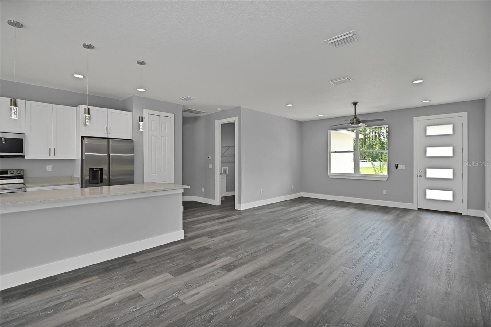 MARION OAKS - Residential