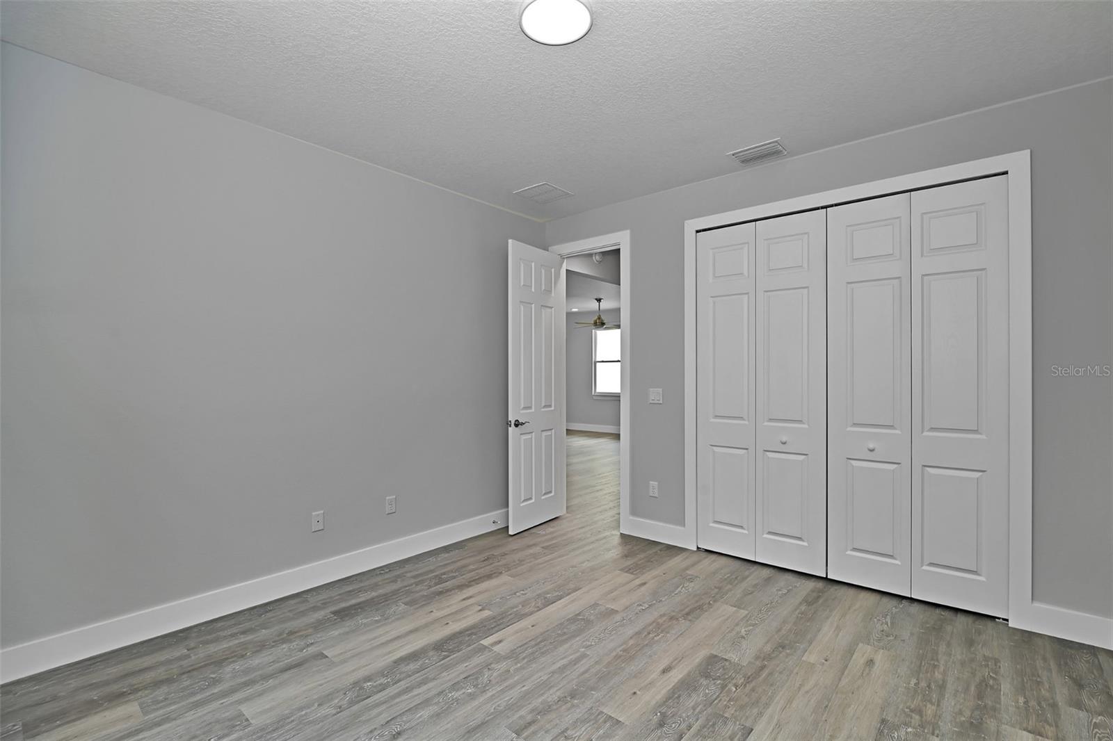 MARION OAKS - Residential