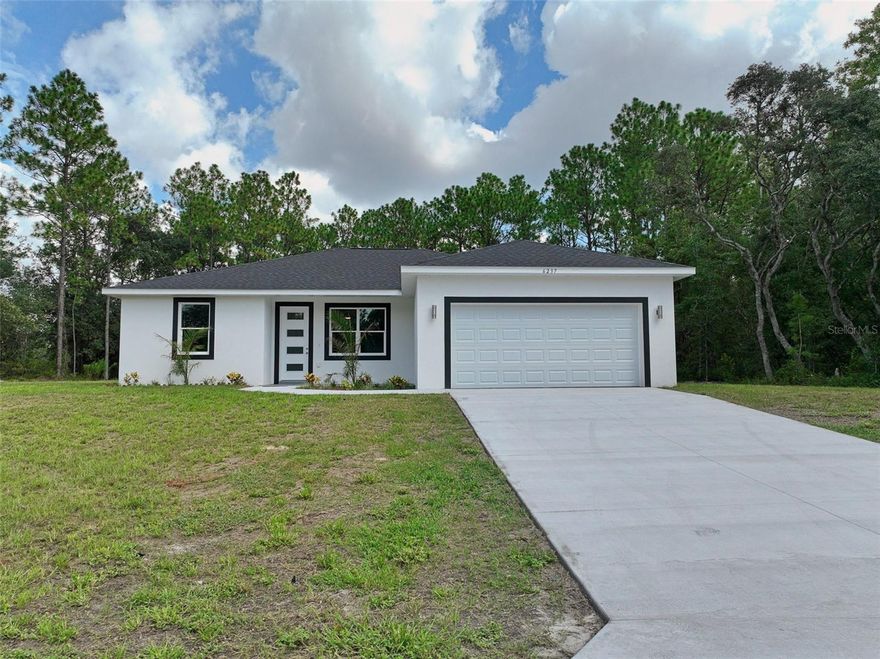 Under Construction. NEW HOME, NO HOA. CORNER HALF ACRE LOT . ALL UPGRADES INCLUDED IN PRICE. PLENTY OF SPACE TO  PARK YOUR BOAT OR R.V. SPACIOUS FLOOR PLAN, FEATURING, HIGH CEILINGS, THROUGH OUT HOME AND 8 FT DOORS. LARGE KITCHEN WITH PANTRY AND ISLAND WITH QUARTZ COUNTER TOPS. HOME FEATURES STAINLESS STEEL APPLIANCE PACKAGE, 42 INCH SOFT CLOSE, LARGE CABINETS.  HOME HAS PLENTY OF CLOSET SPACE INCLUDING LINEN CLOSETS.FOR PRIMARY BATHROOM. AND GUEST BATHROOM.  LARGE FRONT PORCH TO PUT CHAIRS AND ENJOY THE DAY.  TWO CAR GARAGE. WITH GARAGE DOOR OPENERS. VERY LARGE BEDROOMS WITH PLENTY OF CLOSET SPACE INSIDE LAUNDRY WITH UTILITY WASH TUB. LARGE CEMENT SLAB ON BACK OF HOME THAT SPANS TO LENGTH OF HOME. LIST AGENT IS OWNER; OWNER WILL ASSIST WITH CLOSING COST.