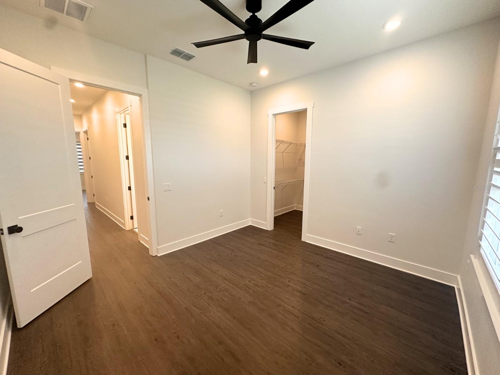 WOODPOINTE PHASE THREE - Residential