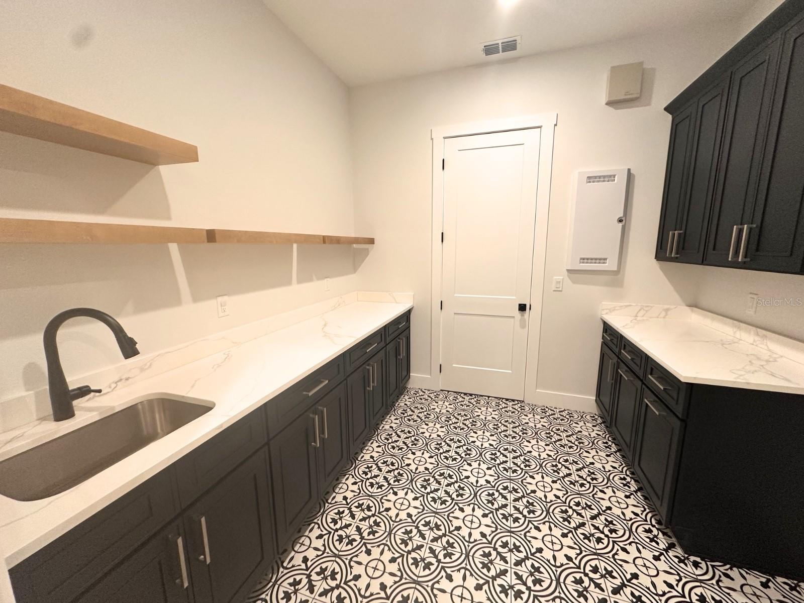WOODPOINTE PHASE THREE - Residential