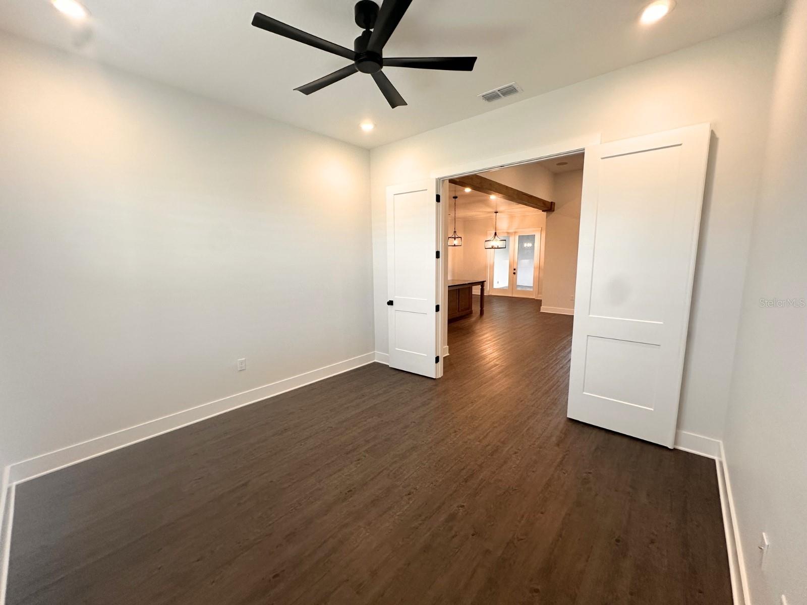 WOODPOINTE PHASE THREE - Residential