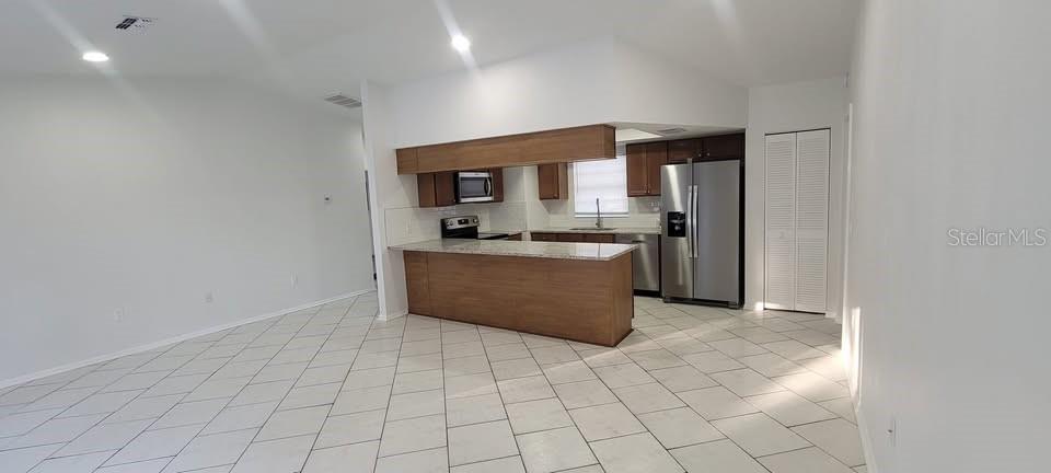 SPRING HILL - Residential