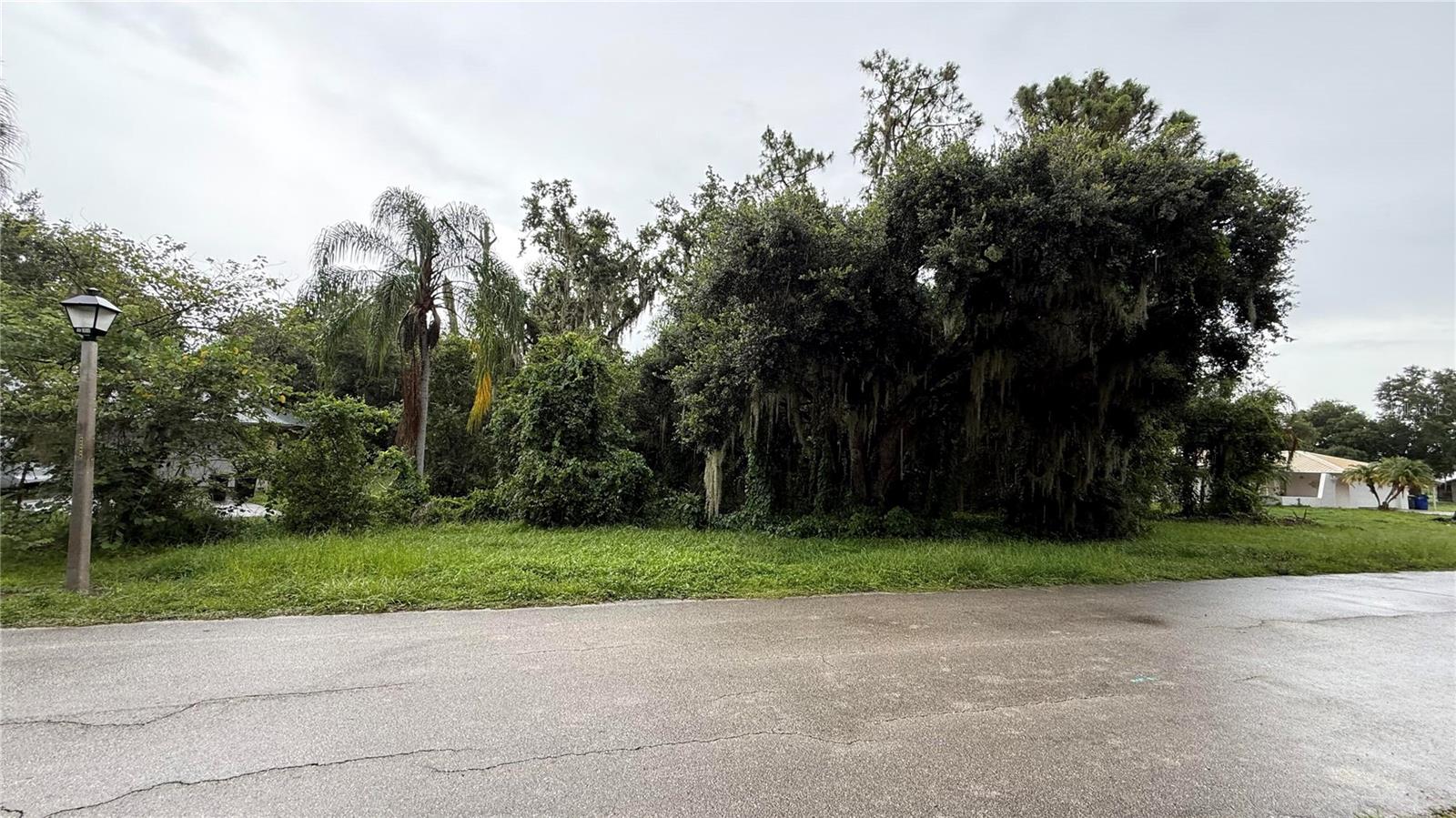 Discover the great opportunity to build your dream home on this spacious half-acre lot located in the desirable Spring Lake community of Sebring. Nestled in a quiet, fully developed neighborhood, this property sits just one street behind beautiful Lake Istokpoga, Florida’s fifth-largest lake, known for boating, fishing, and breathtaking sunsets.
Surrounded by established homes, this lot offers both privacy and investment potential. With paved roads, utilities nearby, and a peaceful setting, it’s ready for your vision. The community is also home to golf courses, parks, and scenic walking areas, for families, or anyone seeking a serene Florida lifestyle.
Whether you’re looking to build now or invest for the future, this half-acre lot delivers the lifestyle and value, tranquil living just minutes from Sebring’s shopping, dining, and conveniences.
Don’t miss out on this rare half-acre gem near Lake Istokpoga!