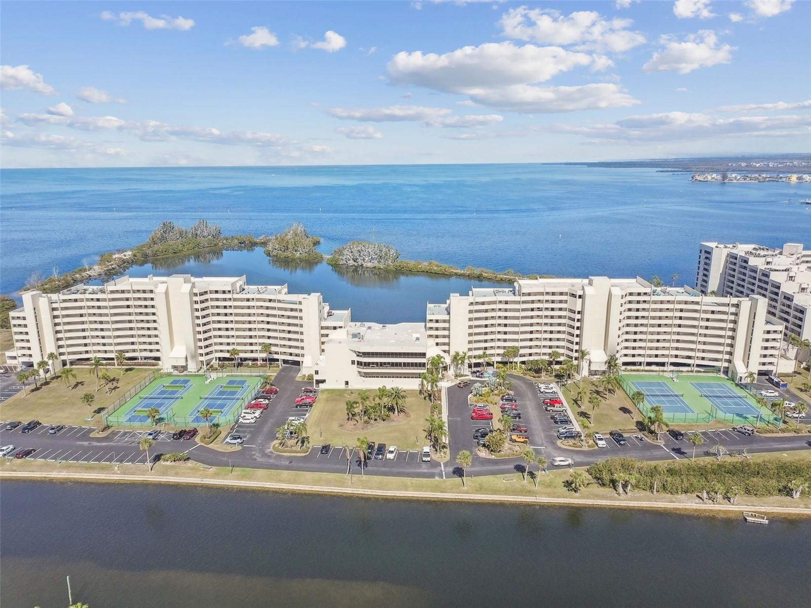GULF ISLAND BEACH TENNIS - Residential Lease
