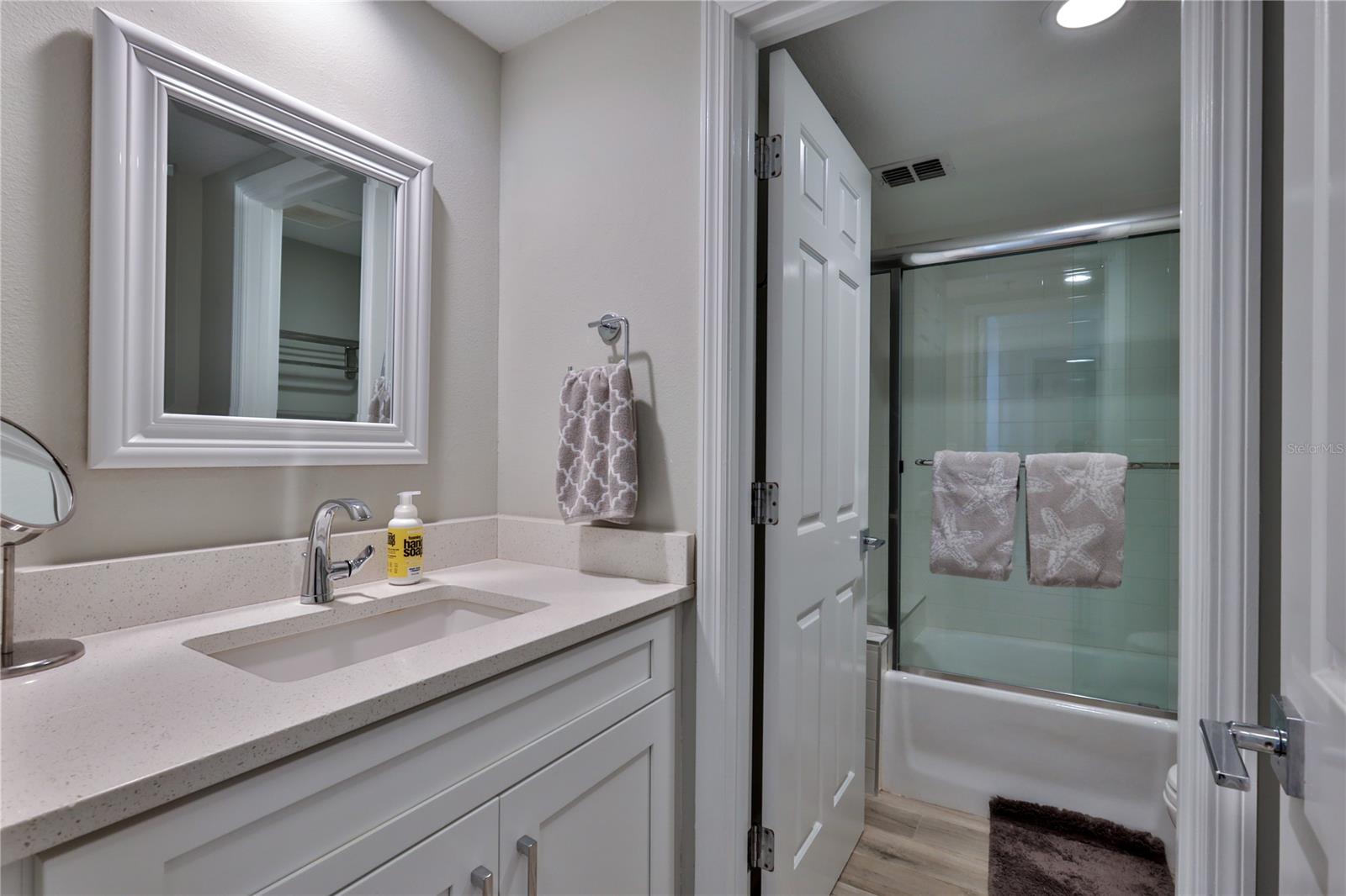 Ebb Tide Condo - Residential