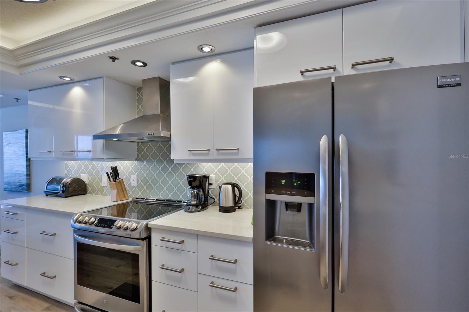 Ebb Tide Condo - Residential