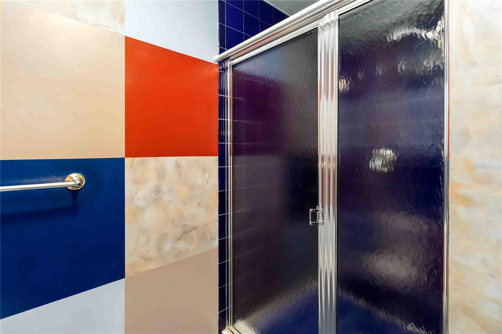 CHINA GLASS WAREHOUSE LOFTS CONDO - Residential Lease