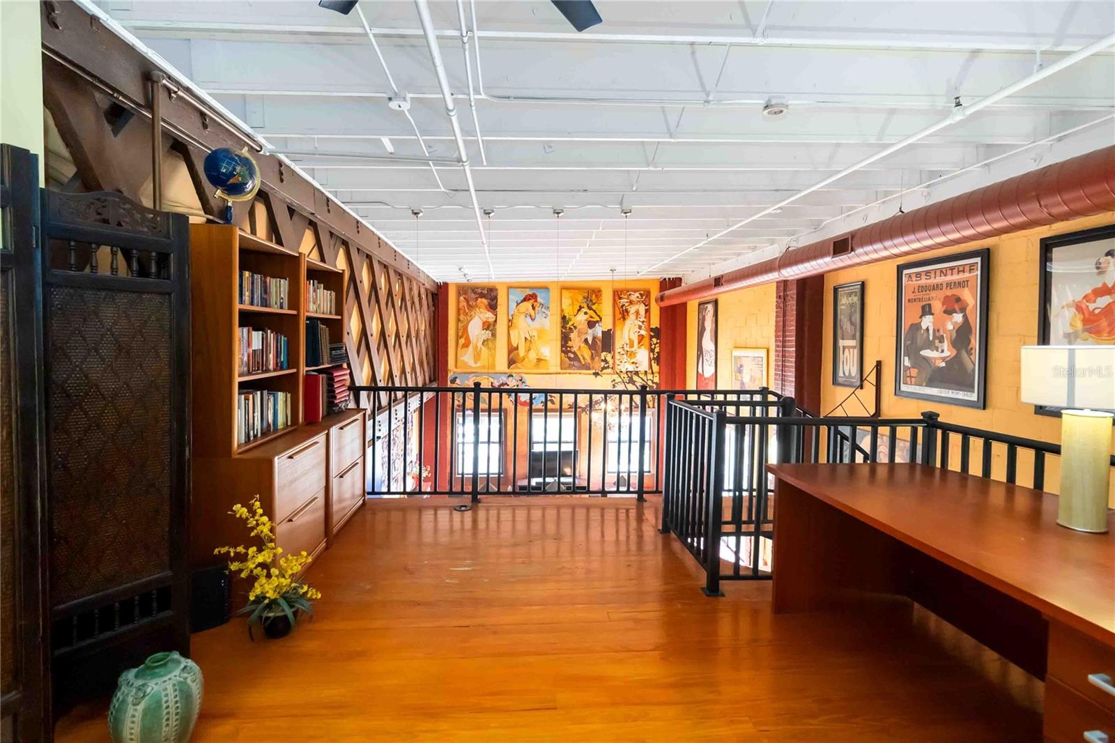 CHINA GLASS WAREHOUSE LOFTS CONDO - Residential Lease