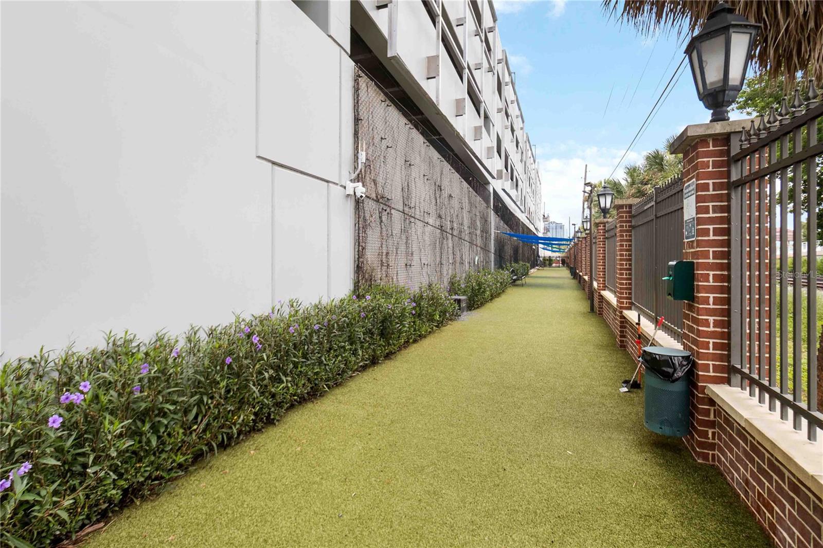 CHINA GLASS WAREHOUSE LOFTS CONDO - Residential Lease