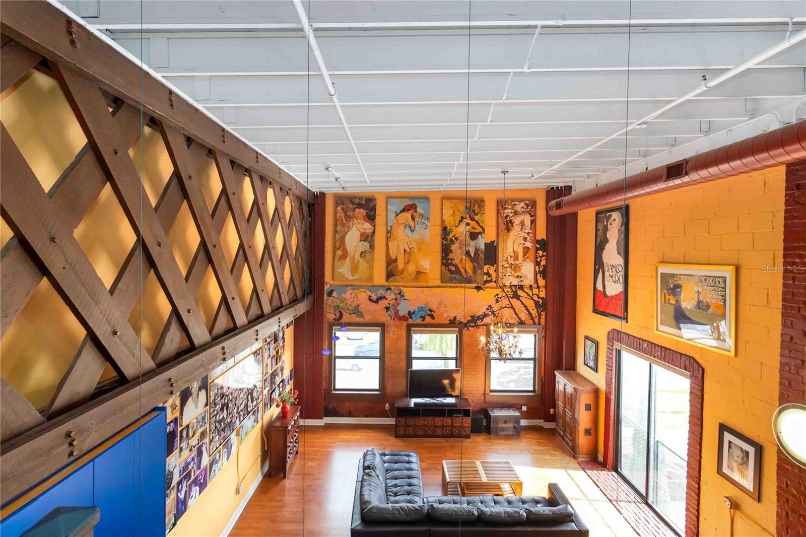 CHINA GLASS WAREHOUSE LOFTS CONDO - Residential Lease