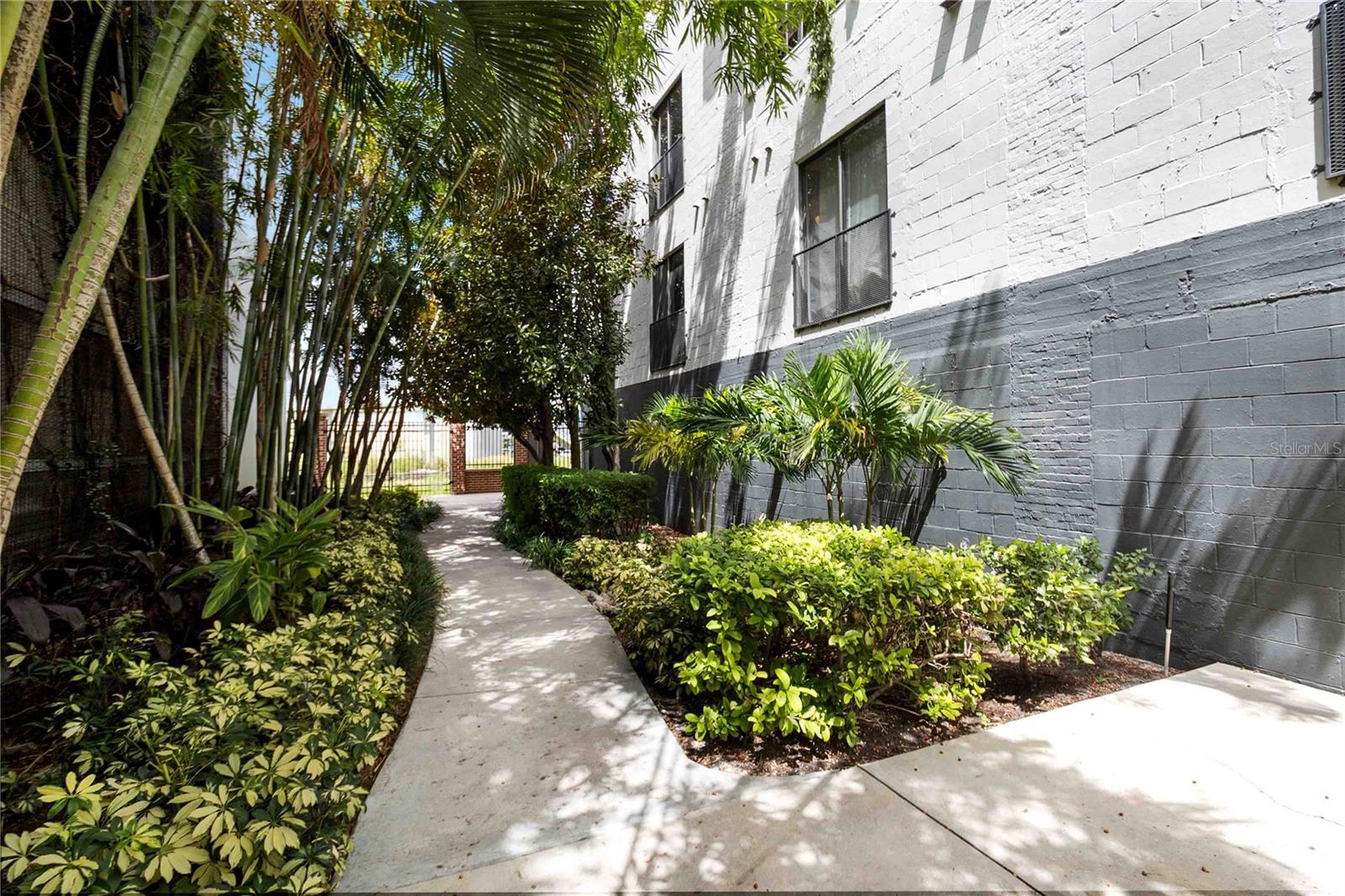 CHINA GLASS WAREHOUSE LOFTS CONDO - Residential Lease