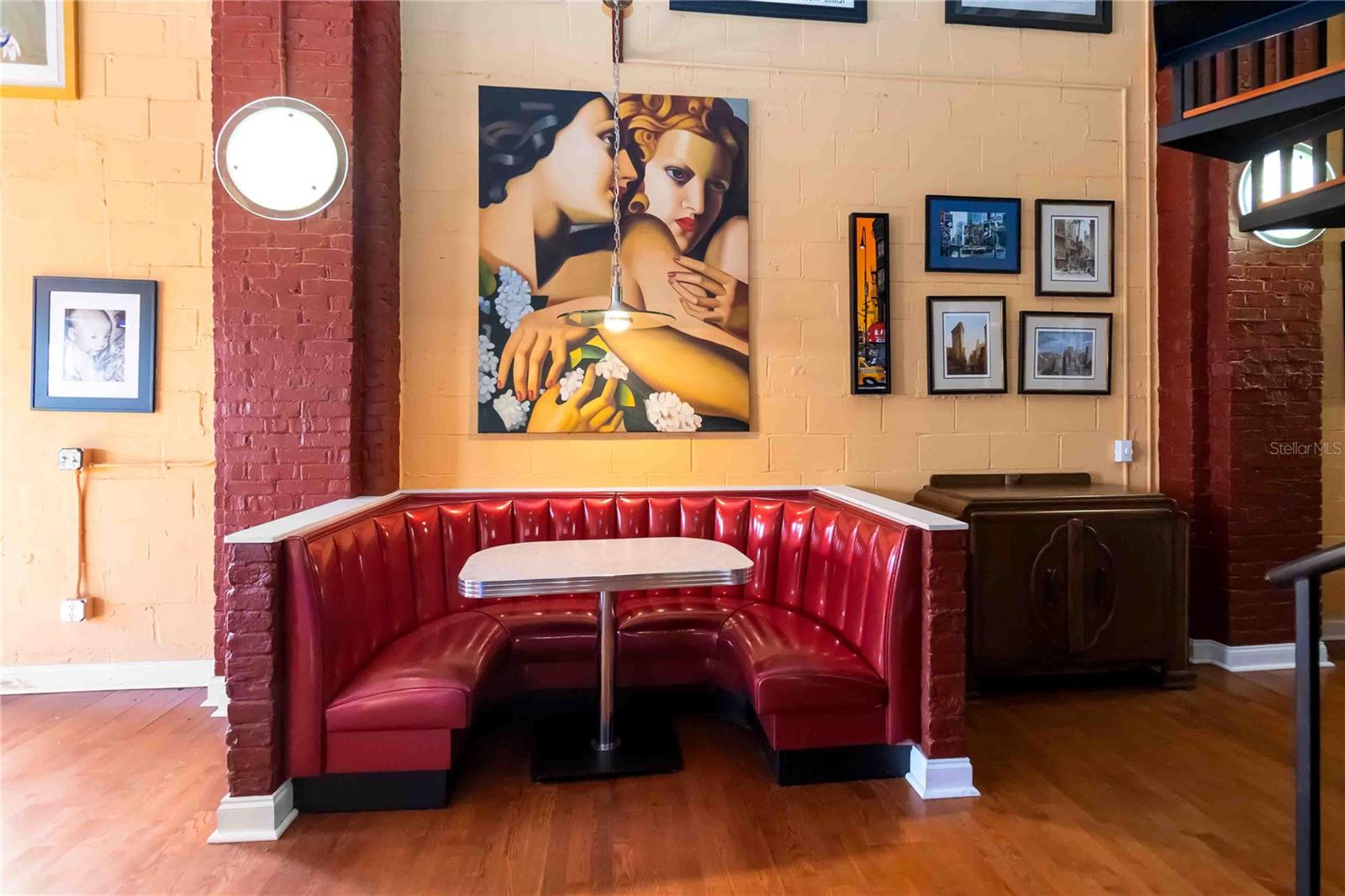 CHINA GLASS WAREHOUSE LOFTS CONDO - Residential Lease