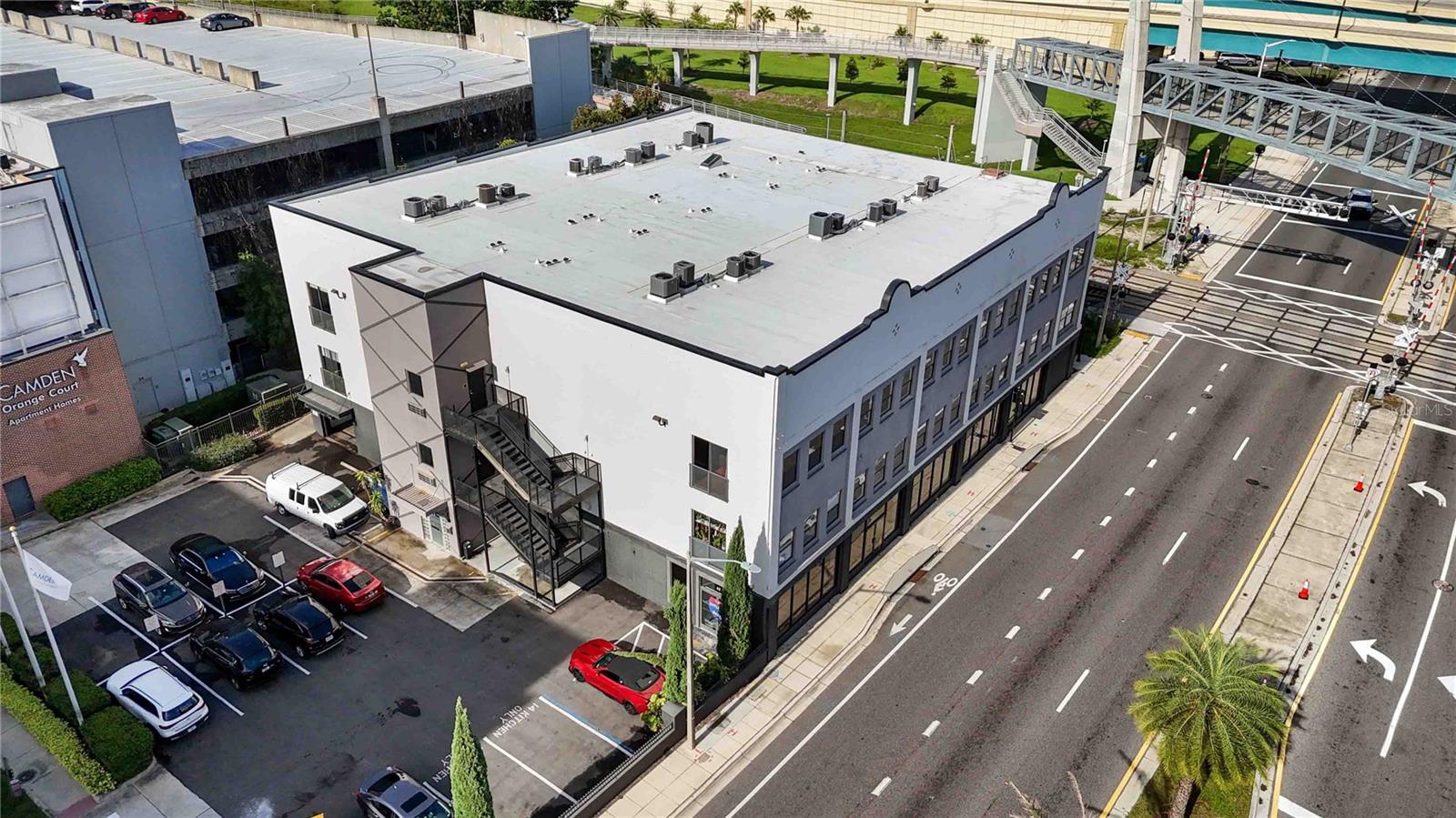 CHINA GLASS WAREHOUSE LOFTS CONDO - Residential Lease