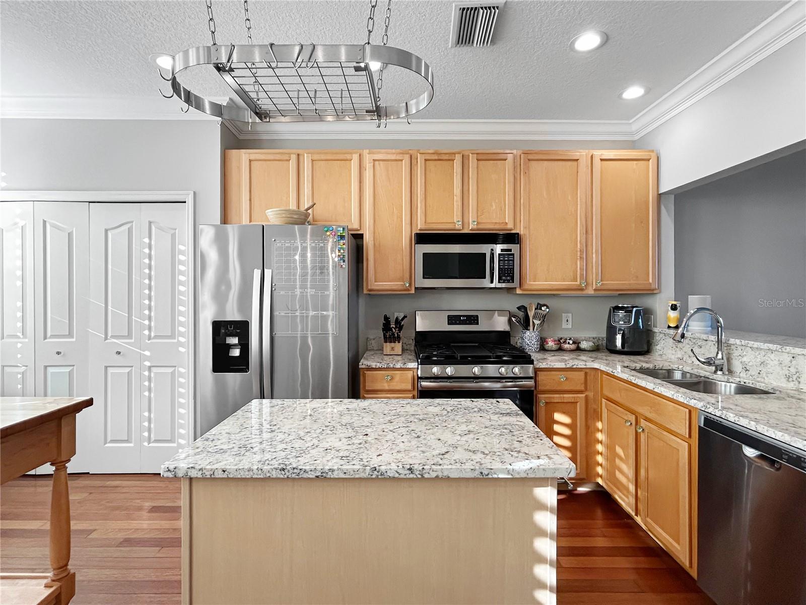 HARBOURSIDE AT HARBOUR ISLAND - Residential Lease