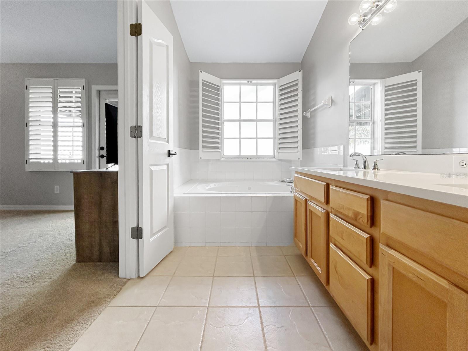 HARBOURSIDE AT HARBOUR ISLAND - Residential Lease