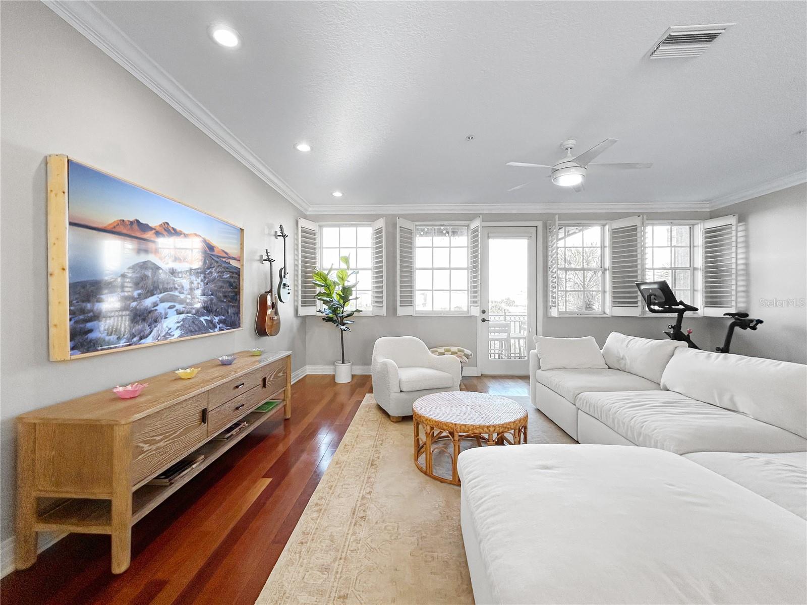 HARBOURSIDE AT HARBOUR ISLAND - Residential Lease
