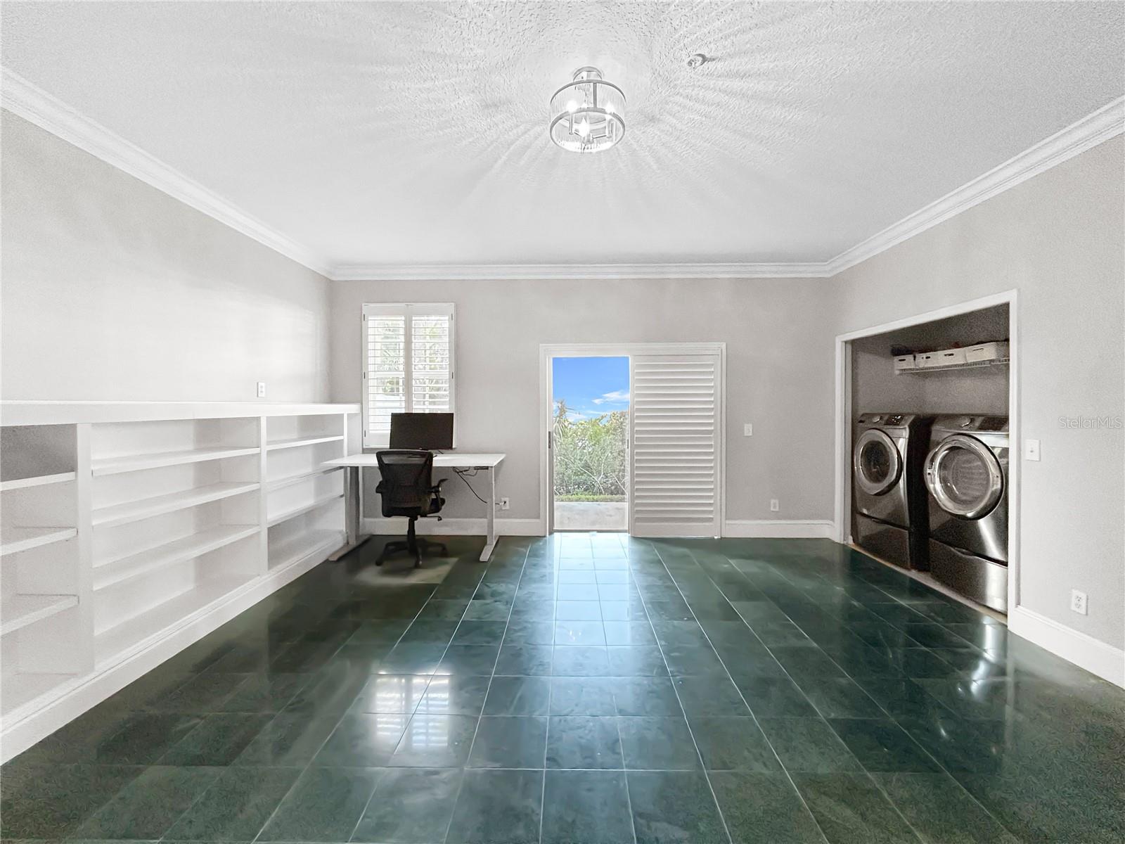 HARBOURSIDE AT HARBOUR ISLAND - Residential Lease